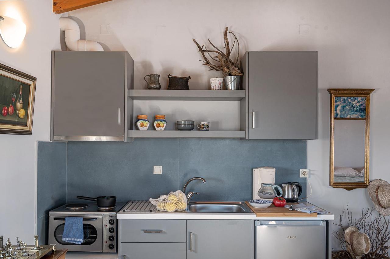 Apostolos Loft - Cozy Loft In The Center Of Preveza Bagian luar foto