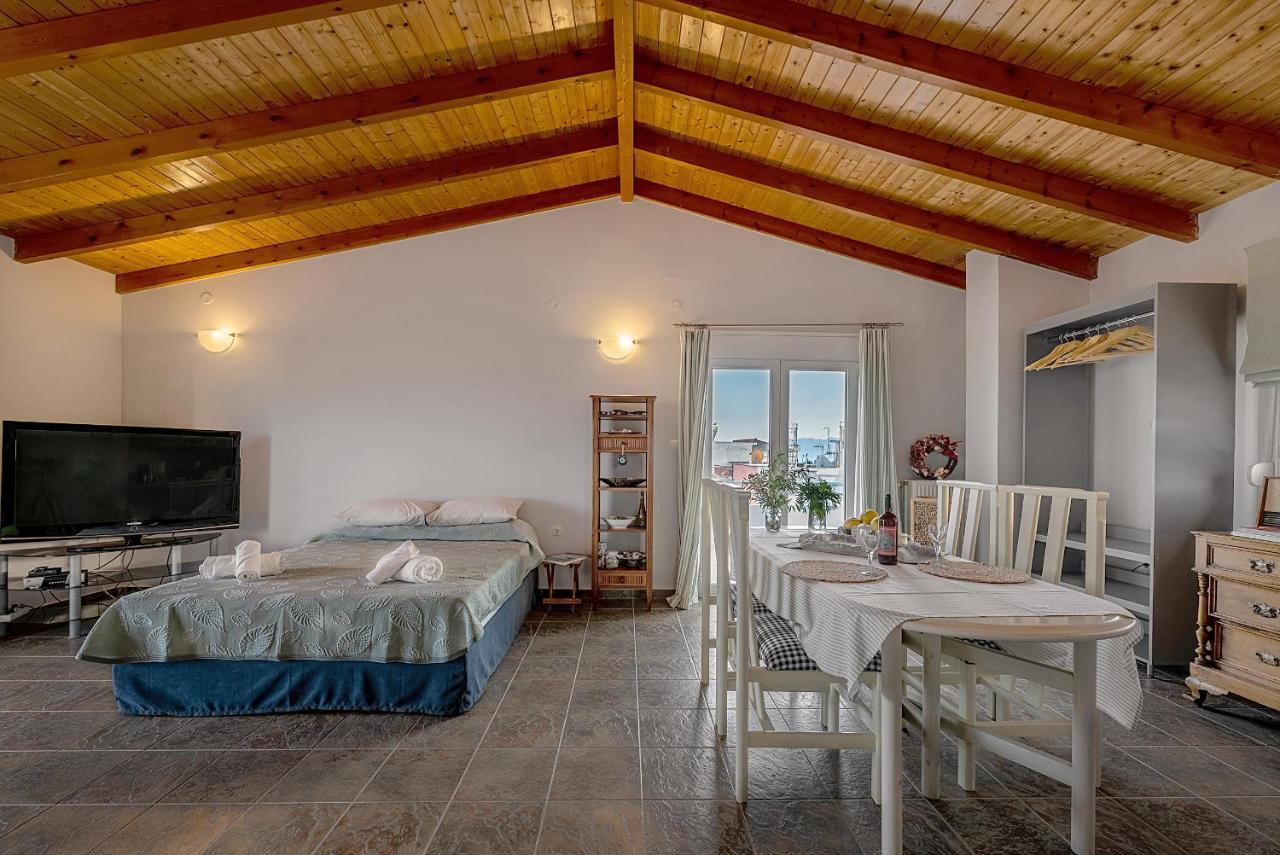 Apostolos Loft - Cozy Loft In The Center Of Preveza Bagian luar foto