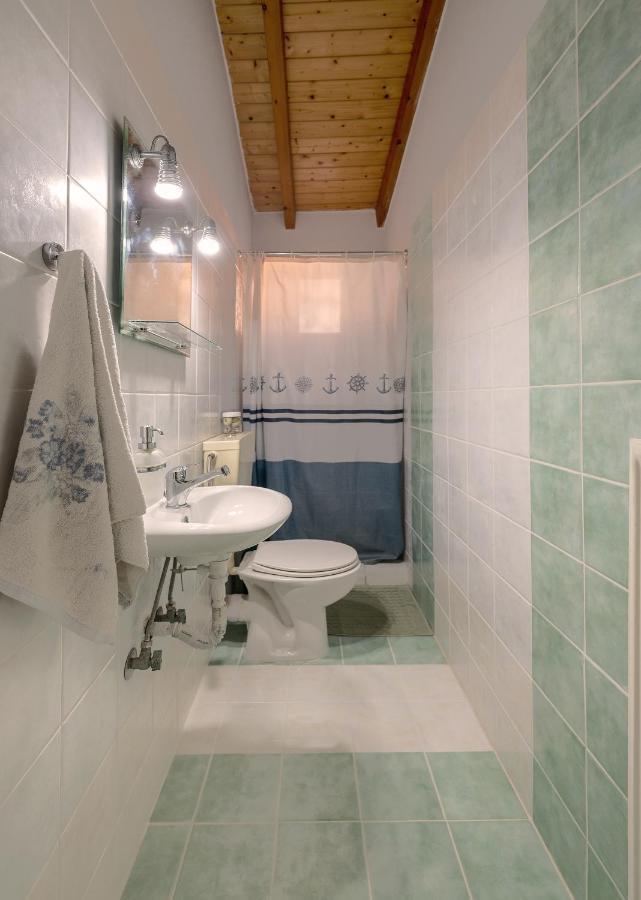 Apostolos Loft - Cozy Loft In The Center Of Preveza Bagian luar foto