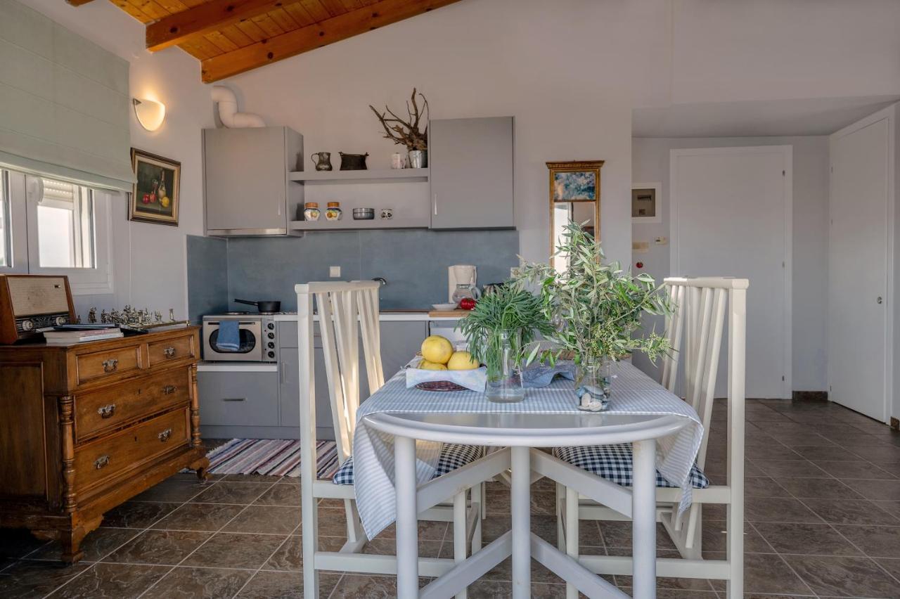 Apostolos Loft - Cozy Loft In The Center Of Preveza Bagian luar foto